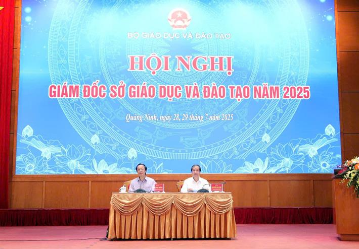 Quan tâm, hỗ trợ đội ngũ cán bộ quản lí nhà nước về giáo dục và đào tạo cấp xã khi vận hành chính quyền 2 cấp -0