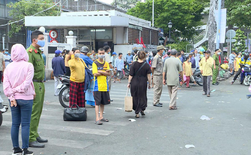 TP Hồ Chí Minh: Vẫn còn tình trạng “cò” tiếp cận, lôi kéo người bệnh tại một số bệnh viện -0