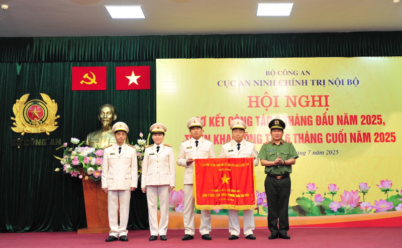 Phát huy sức mạnh của CBCS trong thực hiện nhiệm vụ công tác chuyên môn -0