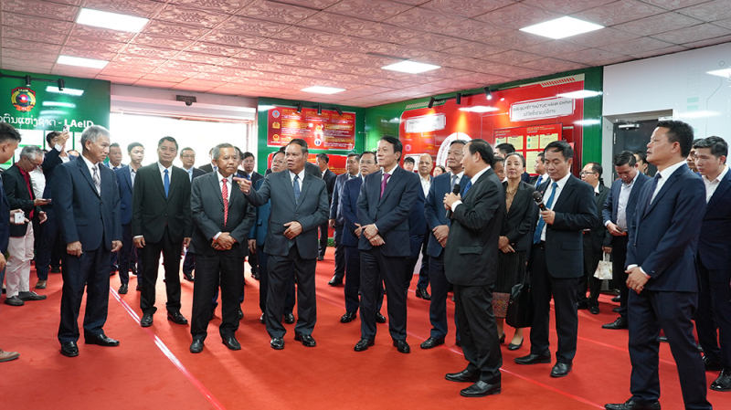 Bộ trưởng Lương Tam Quang dự lễ khai trương Hệ thống căn cước công dân Lào -0