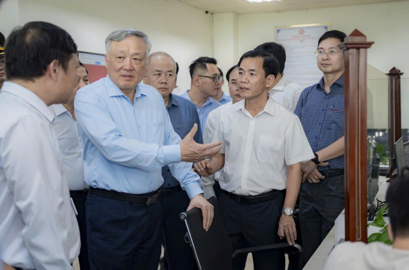 Phó Thủ tướng Thường trực Chính phủ Nguyễn Hòa Bình làm việc với Ban Thường vụ Thành ủy Huế -0