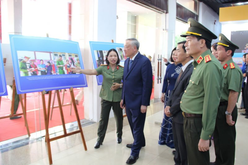 Tội phạm mua bán người có xu hướng chuyển dịch sang không gian mạng, sử dụng công nghệ cao để dụ dỗ nạn nhân -0