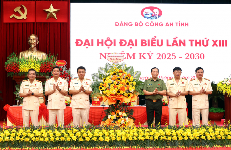 Tuyến đầu thầm lặng, điểm tựa bình yên -0