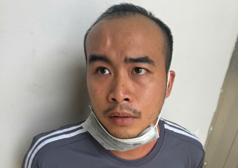 Tên cướp tiệm vàng manh động khai gì? -0