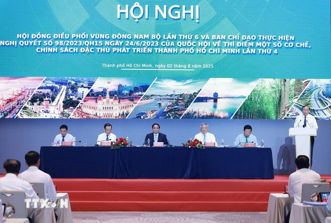 Thủ tướng: TP Hồ Chí Minh phát huy cơ chế đặc thù hiệu quả hơn với 