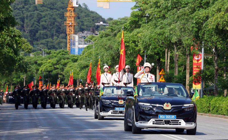 Phát huy truyền thống anh hùng cách mạng, xây dựng lực lượng Công an nhân dân trong sạch, vững mạnh, chính quy, tinh nhuệ, hiện đại, cùng đất nước tiến vào kỷ nguyên phát triển mới -0