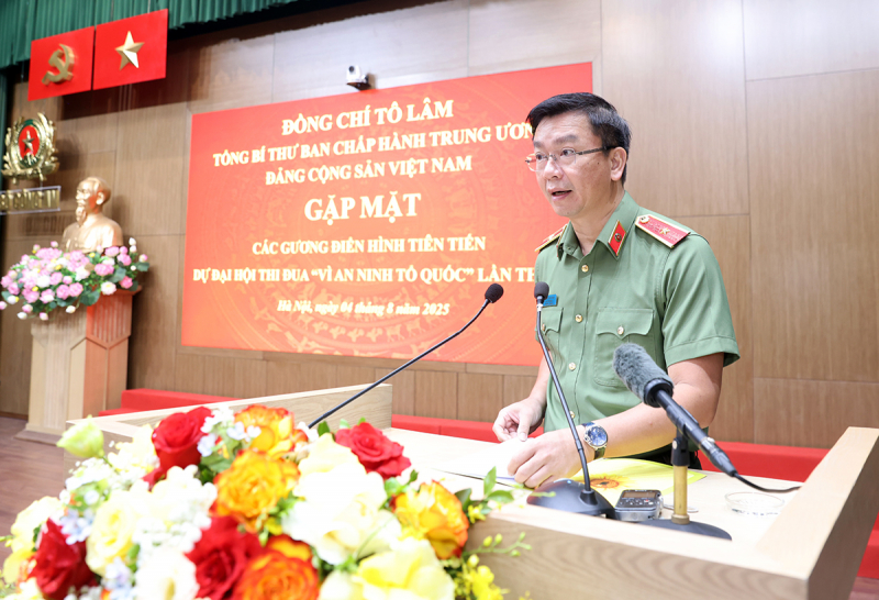 Tổng Bí thư Tô Lâm gặp mặt thân mật điển hình tiên tiến Đại hội Thi đua 