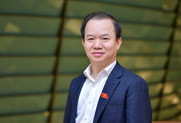 “Chân mày cải số” hay trò lừa phỉnh trá hình -0