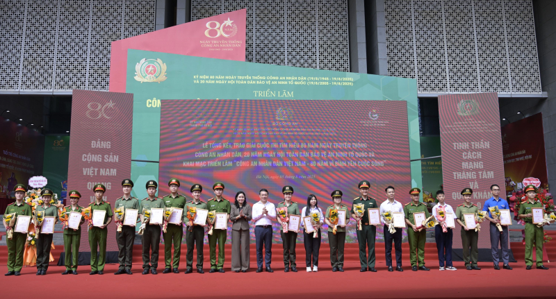 Lan tỏa, phát huy truyền thống, thành tích, chiến công của lực lượng CAND -1