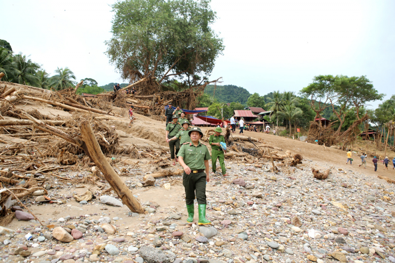 Bộ Công an khảo sát, xây dựng trường học và 450 căn nhà tại Nghệ An -0