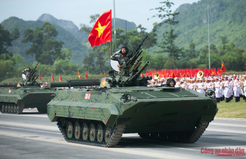 Chiêm ngưỡng dàn vũ khí, khí tài hiện đại tham gia hợp luyện diễu binh dịp Quốc khánh 2/9