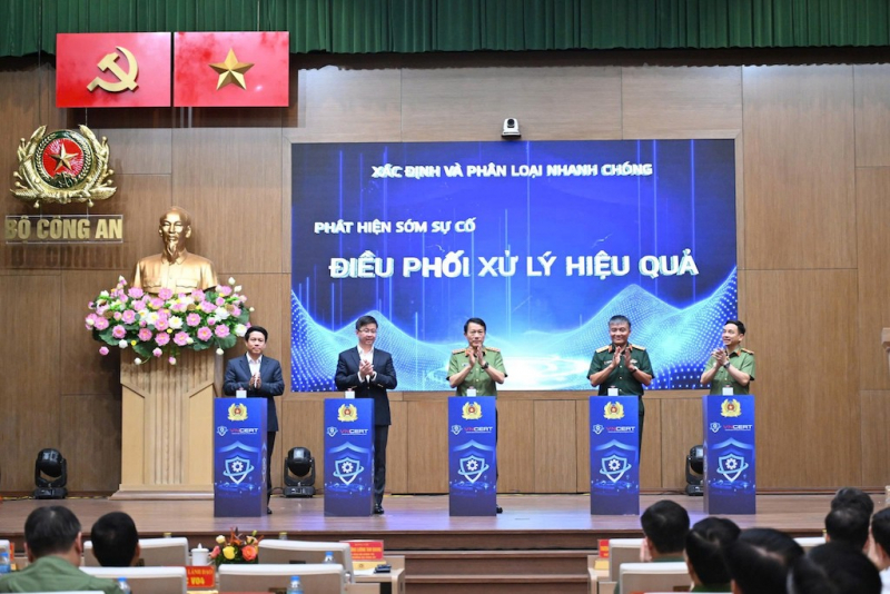 Xây dựng thế trận an ninh nhân dân vững chắc trên không gian mạng -1