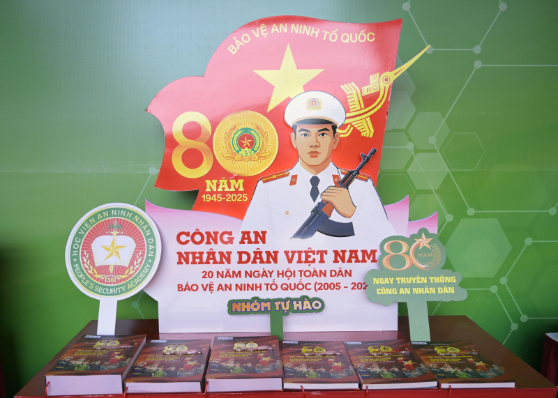 Lan tỏa, phát huy truyền thống, thành tích, chiến công của lực lượng CAND -0
