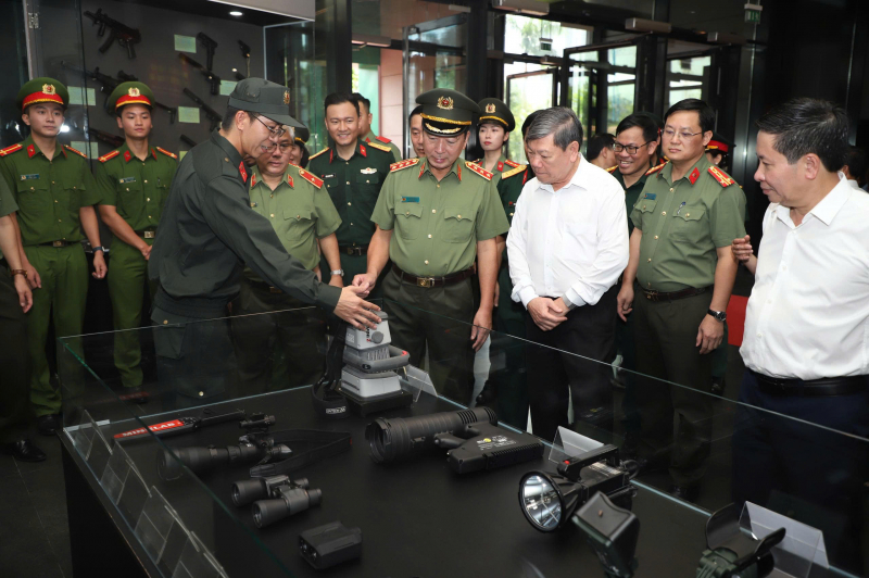 Lan tỏa, phát huy truyền thống, thành tích, chiến công của lực lượng CAND -2