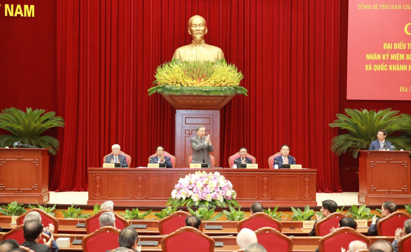 Trí thức, nhà khoa học, văn nghệ sĩ là những người giữ lửa, lan tỏa giá trị, tinh thần, bản sắc Việt -0