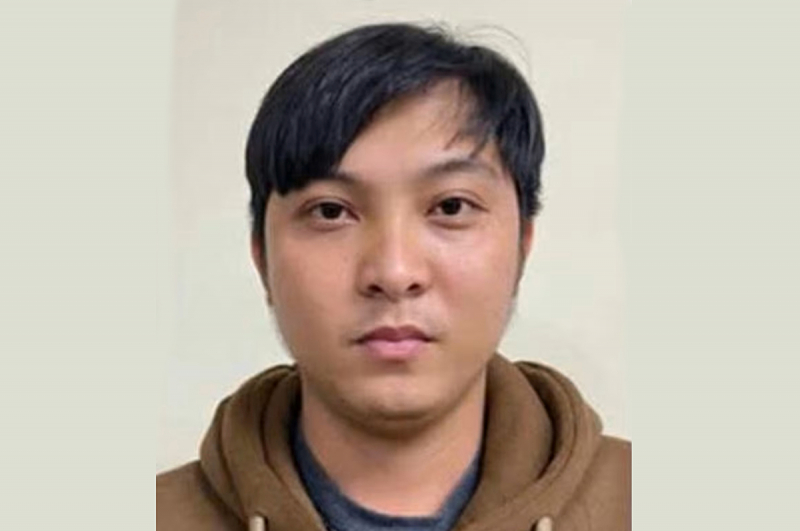 Mờ mắt vì vàng -0