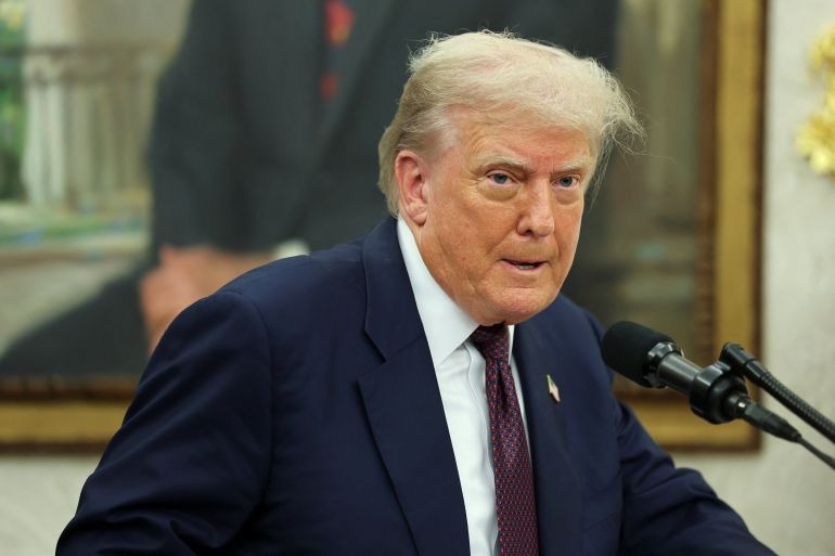 Tổng thống Trump tuyên bố sẽ áp thuế 100% với sản phẩm bán dẫn nhập vào Mỹ -0