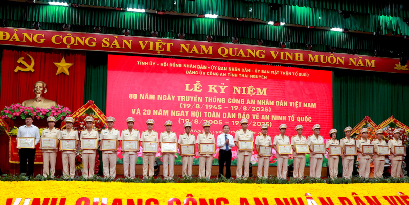 Thực hiện tốt nhiệm vụ bảo đảm ANTT là yếu tố trụ cột để tỉnh Thái Nguyên phát triển -1