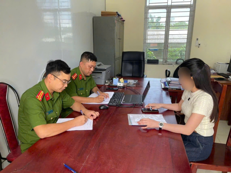 Xử phạt chủ cơ sở kinh doanh dịch vụ chăm sóc sức khỏe tiêm filler không có phép -0