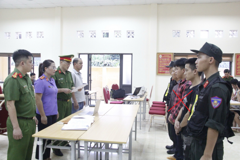 Khởi tố hàng chục đối tượng “vàng tặc” -0