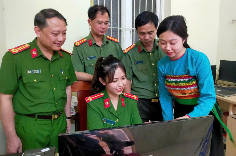 Thanh Hoá đi đầu cấp đổi Thẻ Đảng viên trên nền tảng dữ liệu dân cư -0