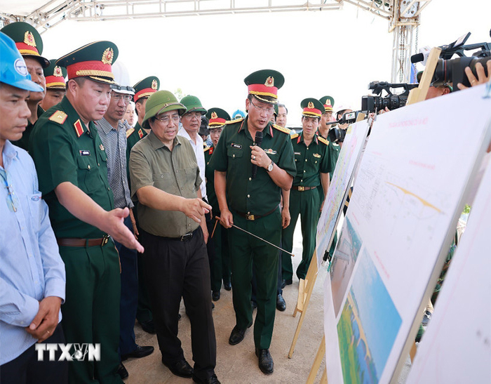 Thủ tướng kiểm tra, thúc đẩy triển khai các dự án hạ tầng trên địa bàn Phú Thọ -0