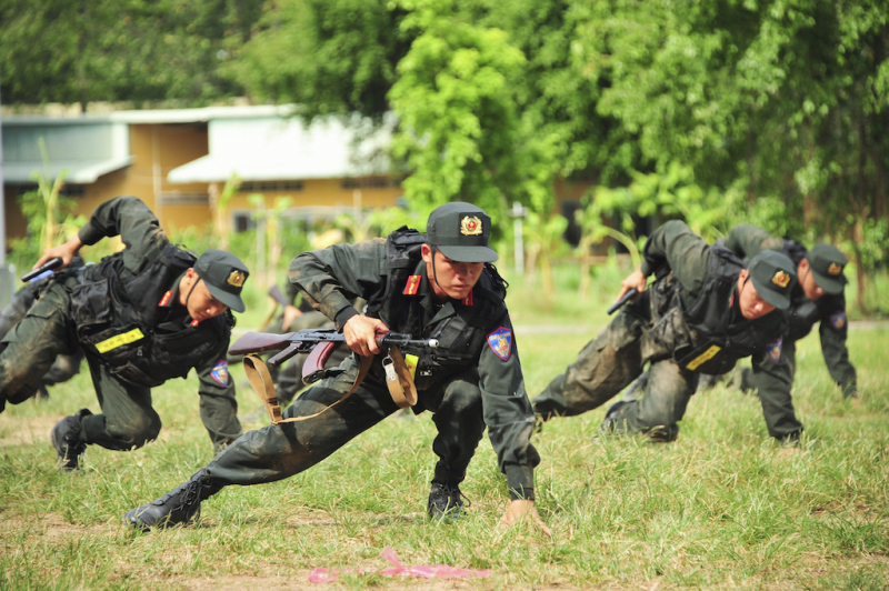 Mãn nhãn màn trình diễn của Cảnh sát cơ động Công an Đồng Tháp -0