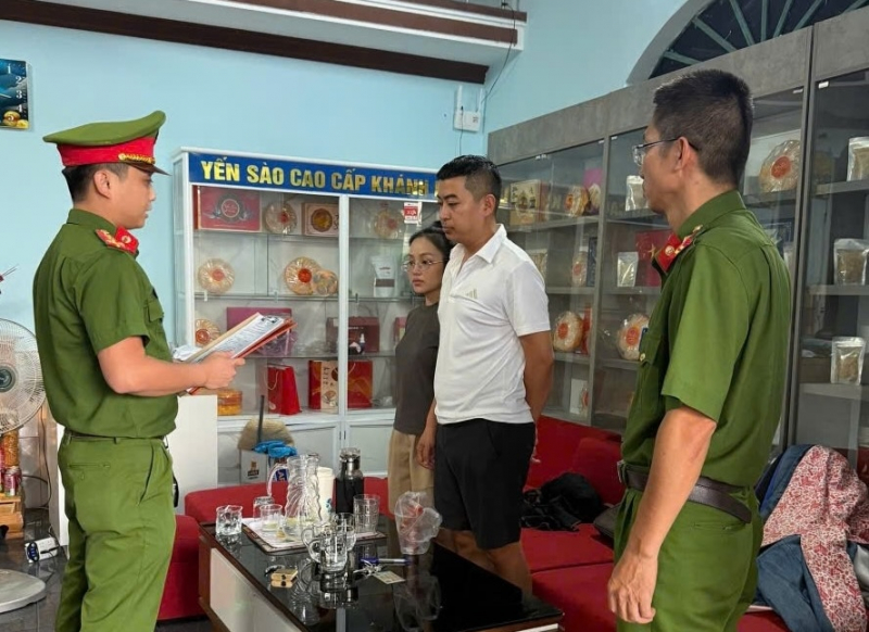 Bắt nhóm đối tượng sử dụng công nghệ cao chiếm đoạt hơn 30 tỷ đồng -0