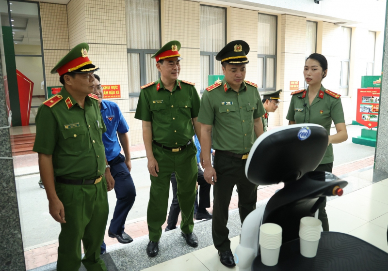 Công an TP Hồ Chí Minh - Tiếp bước truyền thống anh hùng -6