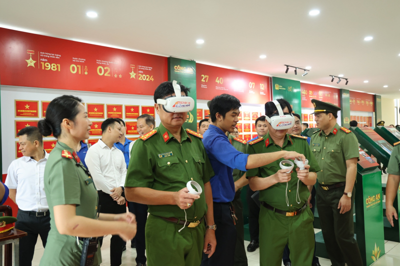 Công an TP Hồ Chí Minh - Tiếp bước truyền thống anh hùng -8