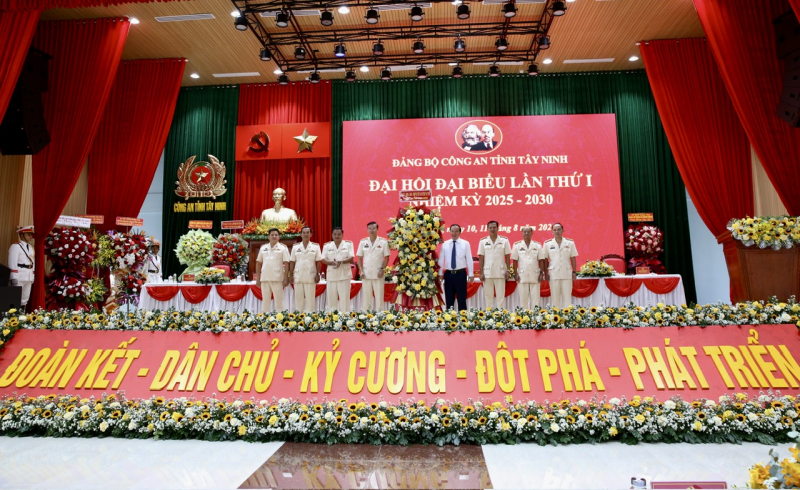 Thứ trưởng Trần Quốc Tỏ dự Đại hội Đảng bộ tại Công an tỉnh Tây Ninh -0