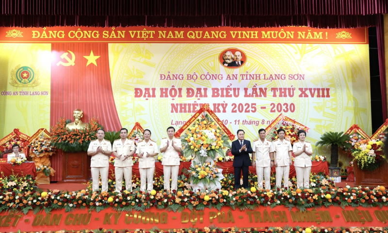 Xây dựng Đảng bộ Công an tỉnh Lạng Sơn -0