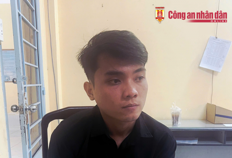 Công an phường bắt đối tượng có lệnh truy nã của Công an TP Hồ Chí Minh -0