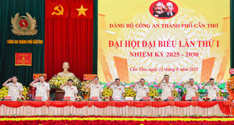 Công an TP Cần Thơ giữ vững ANTT, góp phần phát triển kinh tế, xã hội của địa phương -0