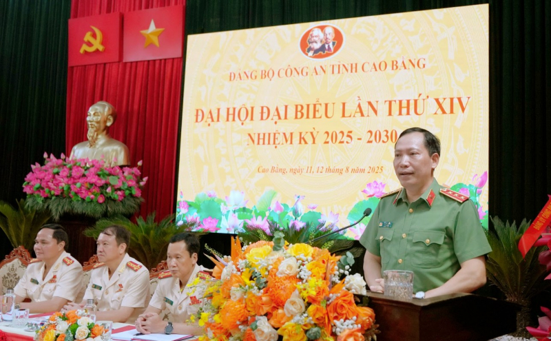 Thứ trưởng Lê Văn Tuyến dự Đại hội Đảng bộ Công an tỉnh Cao Bằng -0