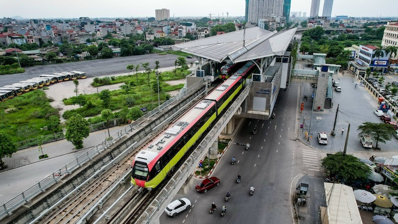 Hà Nội Metro đưa ra khuyến cáo về việc khách đưa xe điện lên tàu -0