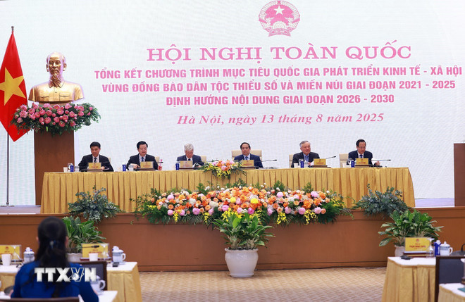 Thủ tướng: Việc thực hiện Chương trình phát triển KTXH vùng đồng bào dân tộc còn manh mún -0