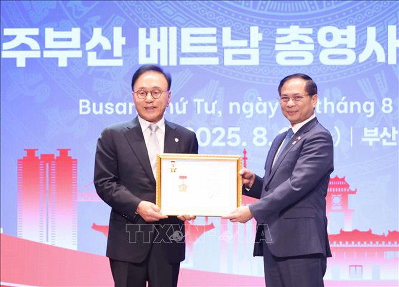 Tổng Bí thư Tô Lâm dự lễ ra mắt Tổng Lãnh sự quán Việt Nam tại Busan -0