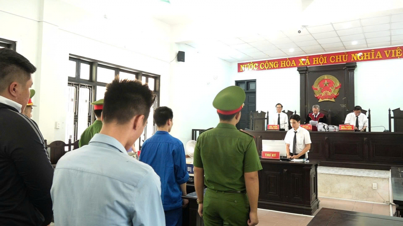 Xét xử đường dây mua bán hơn 53 triệu dữ liệu thông tin cá nhân  -0