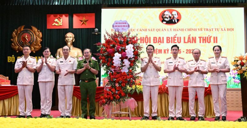 Đảng bộ Cục Cảnh sát QLHC về TTXH tạo đột phá trên các mặt công tác -0