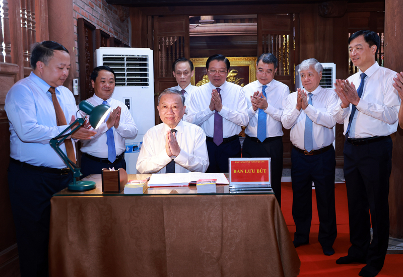 Phát huy sức mạnh toàn dân bảo vệ an ninh Tổ quốc trong kỷ nguyên mới -0