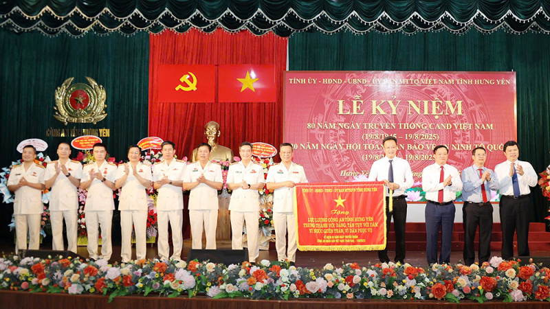 Tỉnh Hưng Yên long trọng kỷ niệm 80 năm ngày truyền thống lực lượng CAND -0
