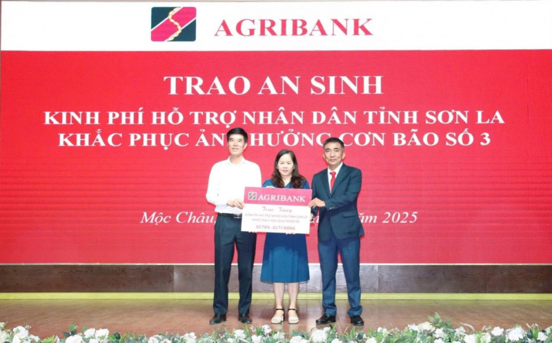 Agribank đồng hành cùng chính quyền và nhân dân các địa phương khắc phục thiệt hại do bão Wipha -0