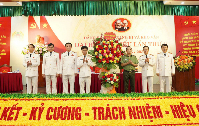 Đổi mới công tác trang bị, kho vận nhằm hiện đại hóa lực lượng CAND và bám sát nhu cầu thực tiễn -0