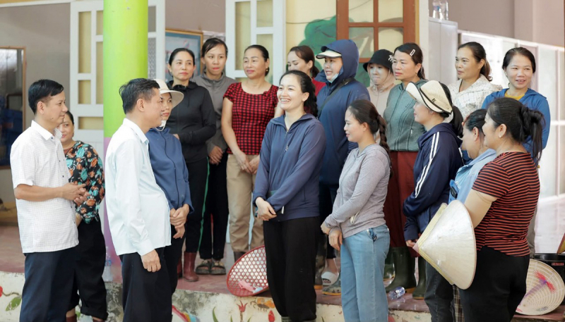 Ngành Giáo dục Nghệ An bảo đảm học sinh vùng lũ được đến trường đúng ngày khai giảng -0