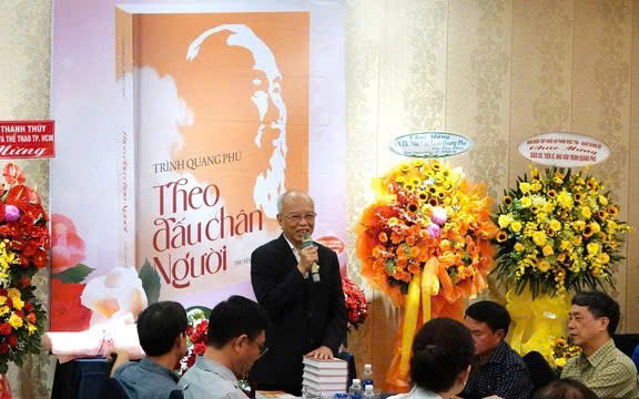 Kỷ nguyên mới phải có con người mới -0
