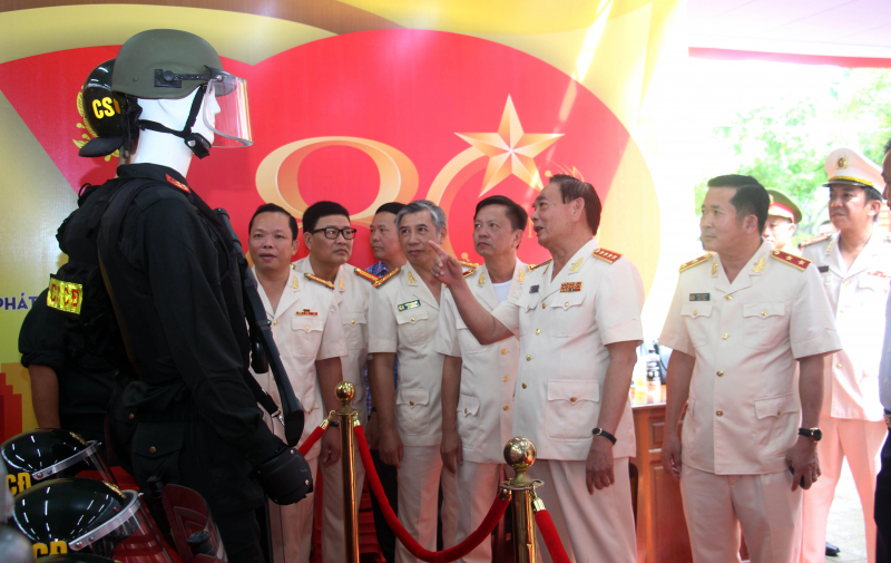 Công an TP Cần Thơ giữ vững an ninh, an toàn thành phố trung tâm vùng châu thổ Cửu Long -0