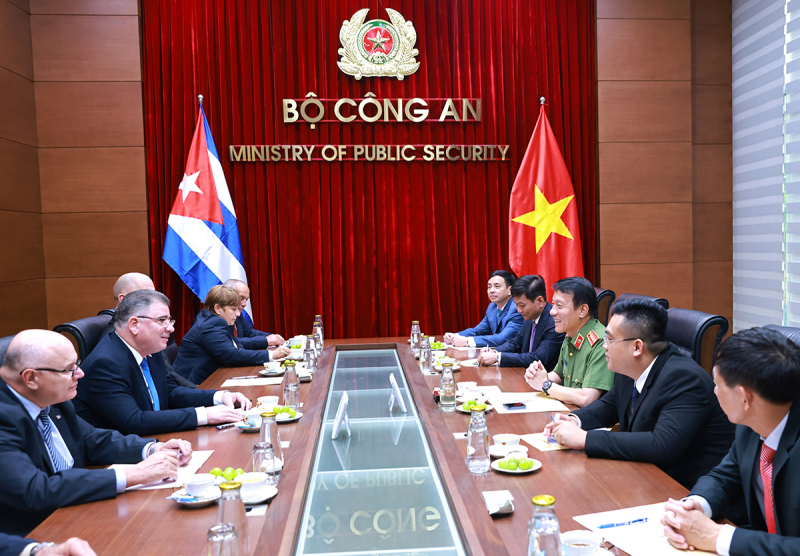 Bộ Công an Việt Nam và Bộ Nội vụ Cuba thúc đẩy hợp tác toàn diện, sâu sắc -0