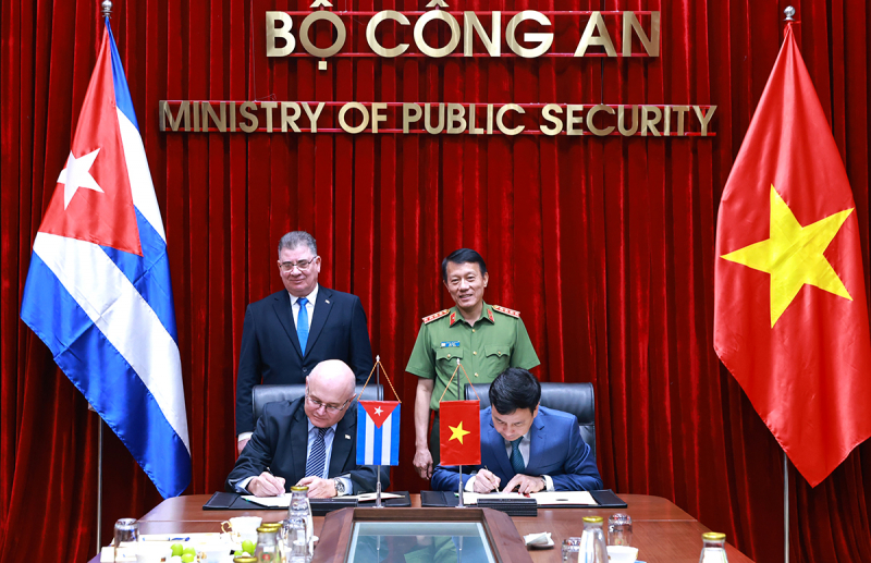 Bộ Công an Việt Nam và Bộ Nội vụ Cuba thúc đẩy hợp tác toàn diện, sâu sắc -0