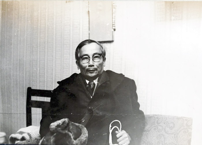 nhà giáo nhân dân, nh%3fc si hoàng ki%3fu-%3fnh gia dình cung c%3fp.jpg -0